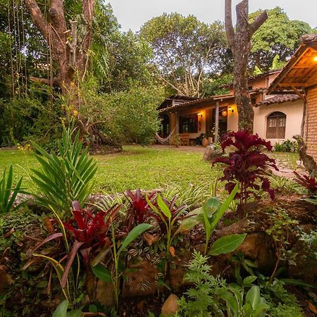 Quarto privativo sem suíte com cama de casal no Dormitório Caminho da Angélica Vale do Capão Extérieur photo